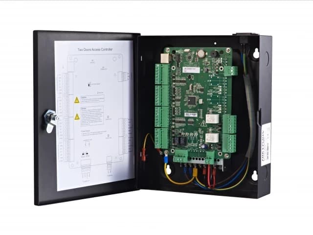 Контроллер доступа HIKVISION DS-K2802 на 2 двери, вход-выход, карта