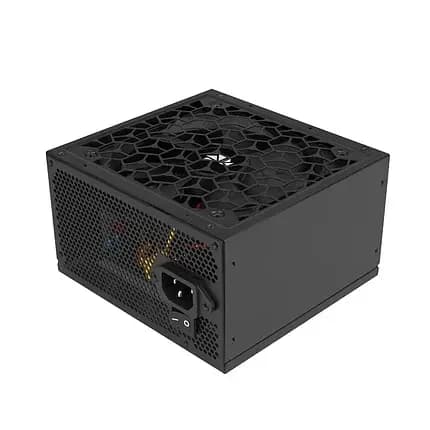 Блок питания 550W Aerocool AERO WHITE 550W, ATX, APFC, 80Plus Bronze, 20+4 pin, 4+4pin, 5*Sata, 3*Molex, 2*PCI-E 6+2 pin, Вентилятор 12 см, Кабель питания, Черный